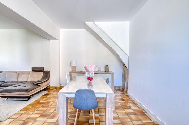 Maison - 94 m² - 4 pièces