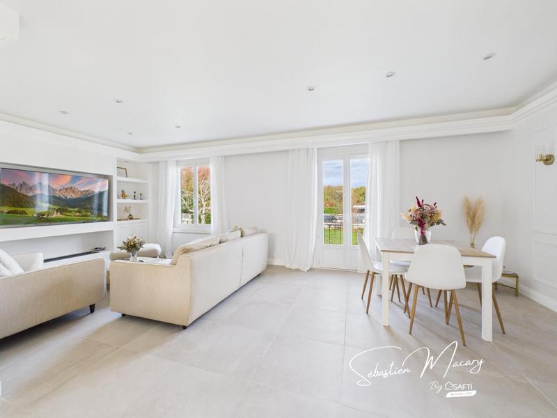 Maison - 101 m² - 4 pièces