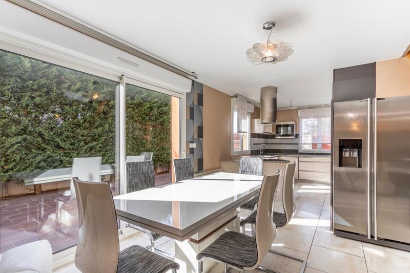 Maison - 163 m² - 6 pièces