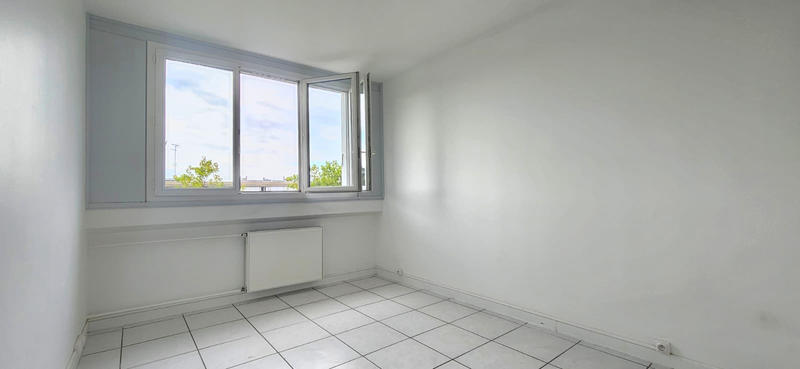 Appartement - 87 m² - 5 pièces