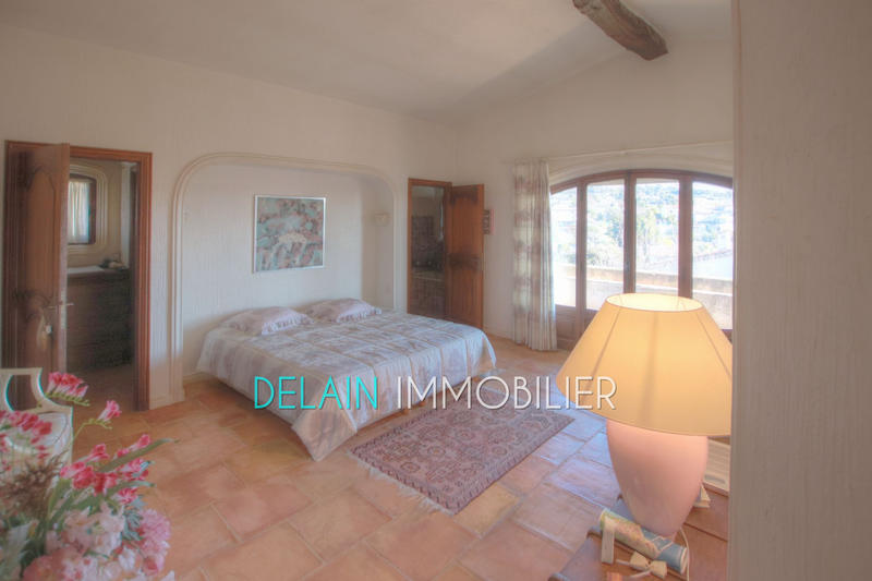 Maison - 229 m² - 5 pièces