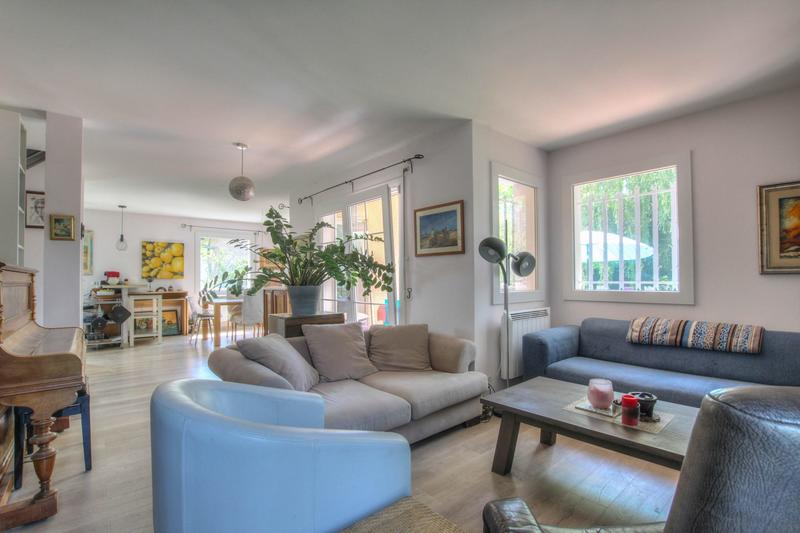 Maison - 101 m² - 5 pièces