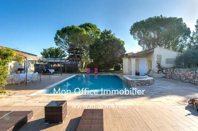 Villa - 200 m² - 7 pièces