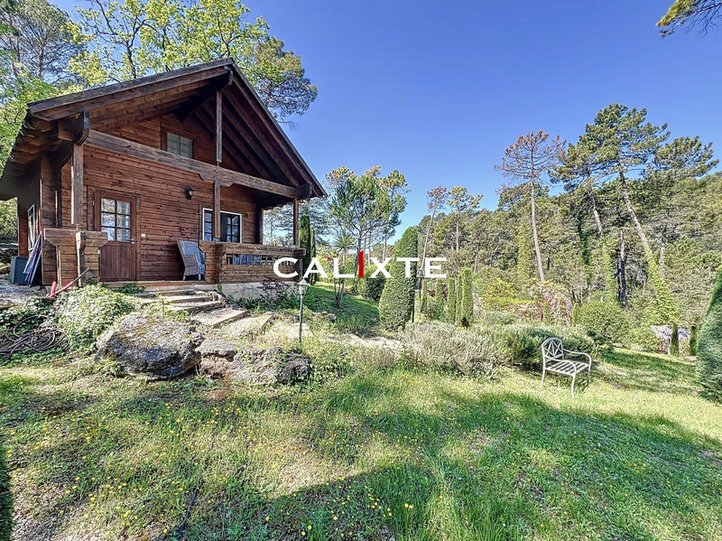 Villa - 260 m² - 5 pièces