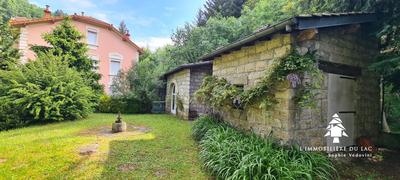 Maison - 299 m² - 14 pièces