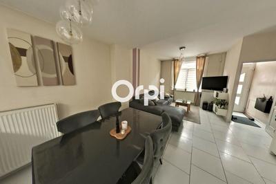 Maison - 92 m² - 4 pièces