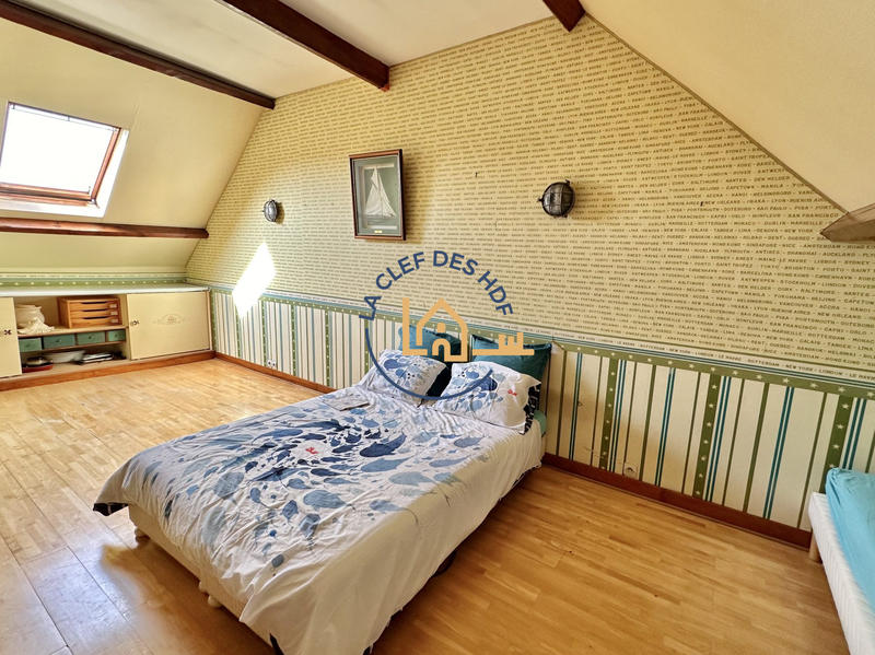 Maison - 208 m² - 6 pièces