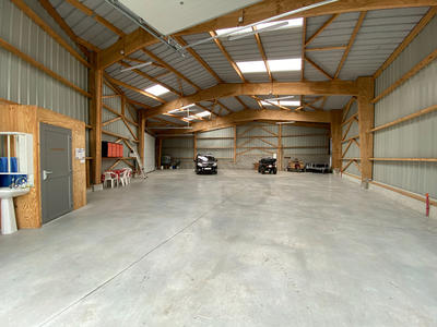 Local d'activité / Entrepôt - 274 m²