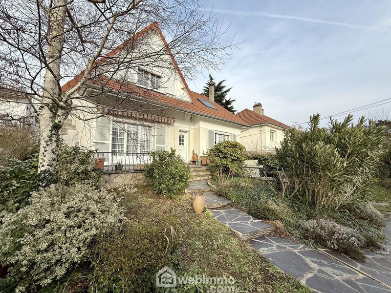 Maison - 150 m² - 8 pièces