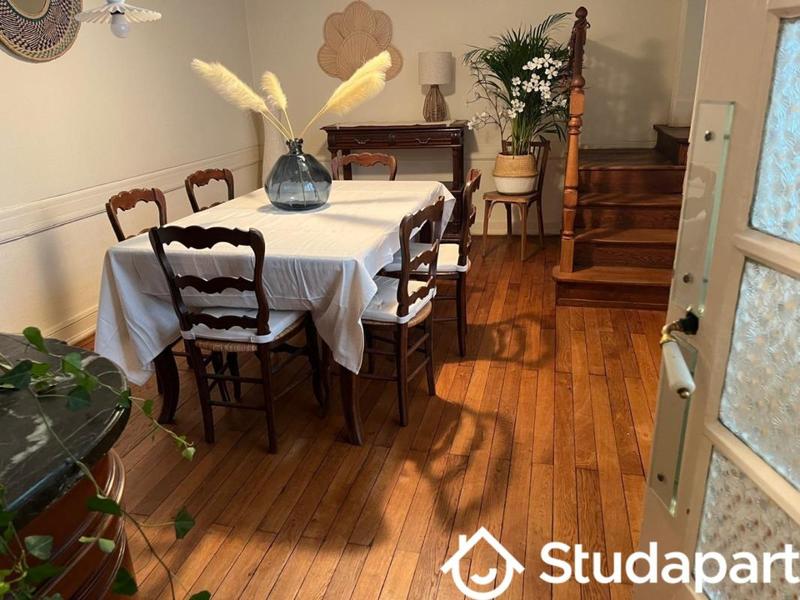 Chambre - 9 m² - 1 pièce