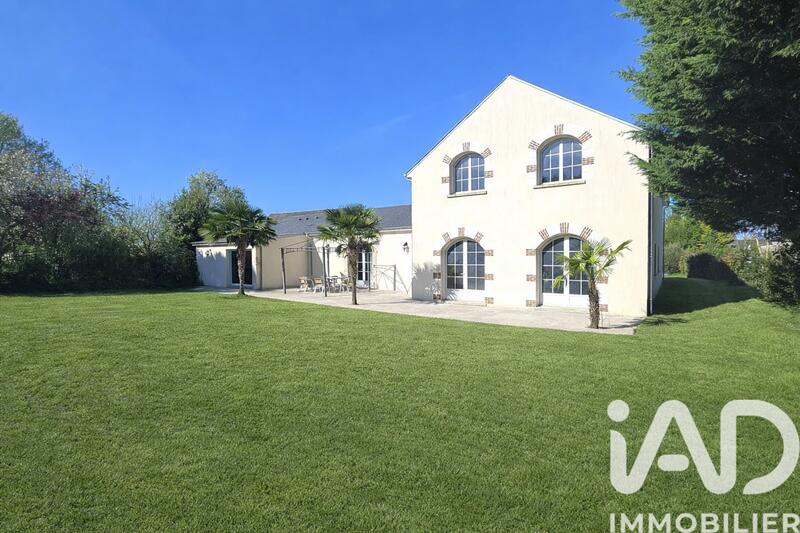 Maison - 113 m² - 10 pièces