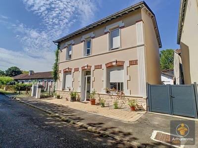 Maison - 140 m² - 6 pièces