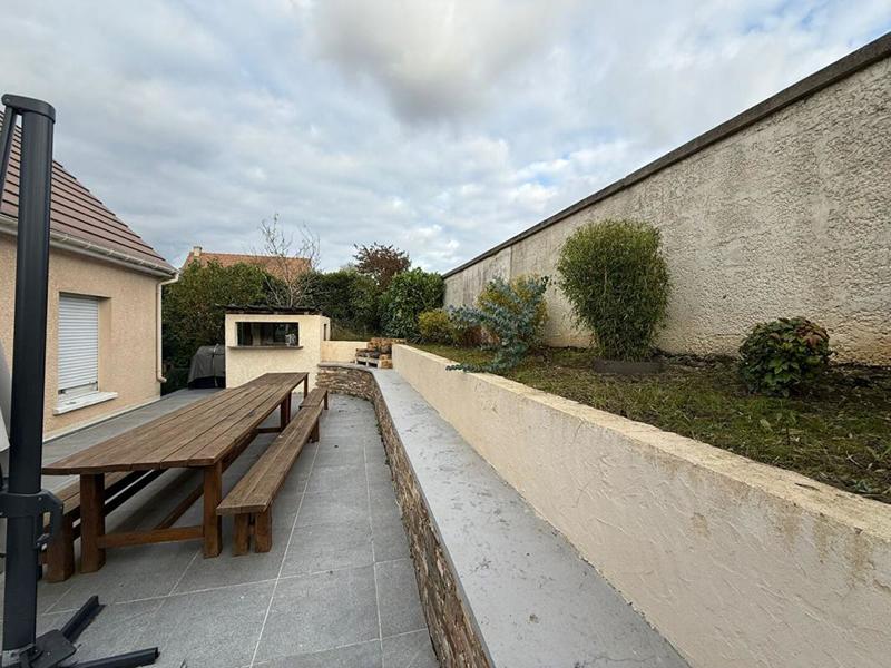 Maison - 197 m² - 8 pièces