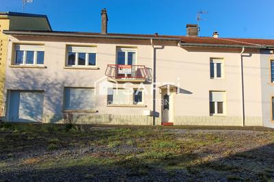 Maison - 200 m² - 15 pièces