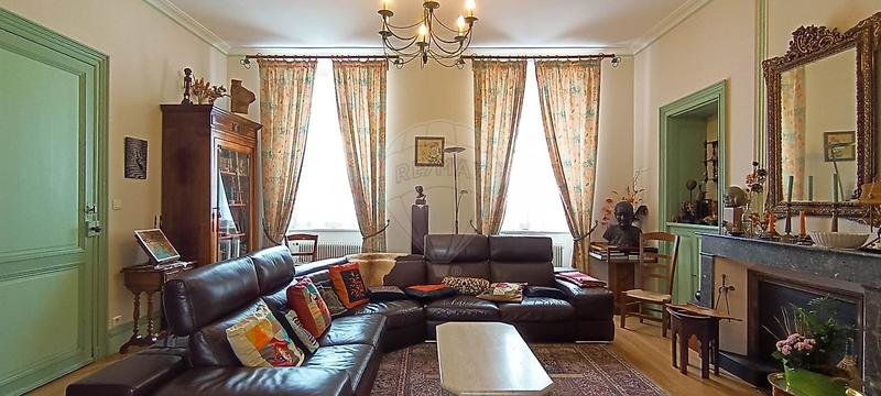 Maison de maîtres - 395 m² - 12 pièces