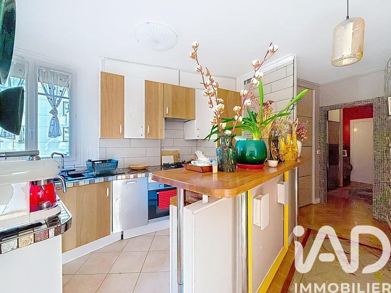 Appartement - 75 m² - 3 pièces