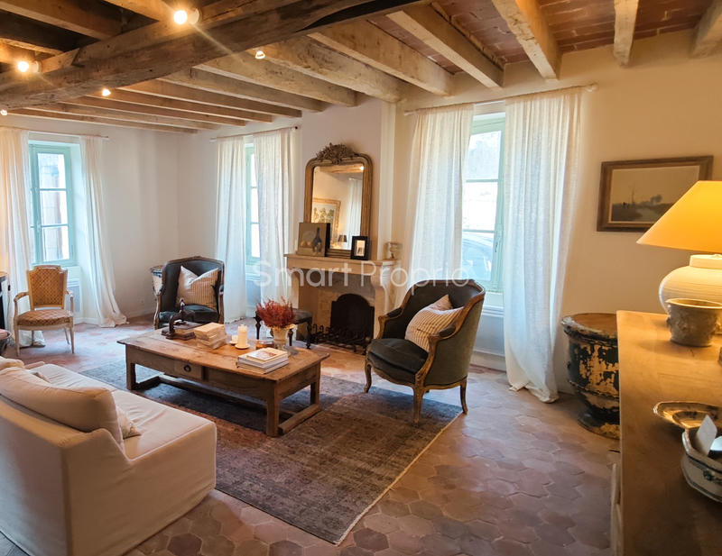 Maison de village - 200 m² - 7 pièces