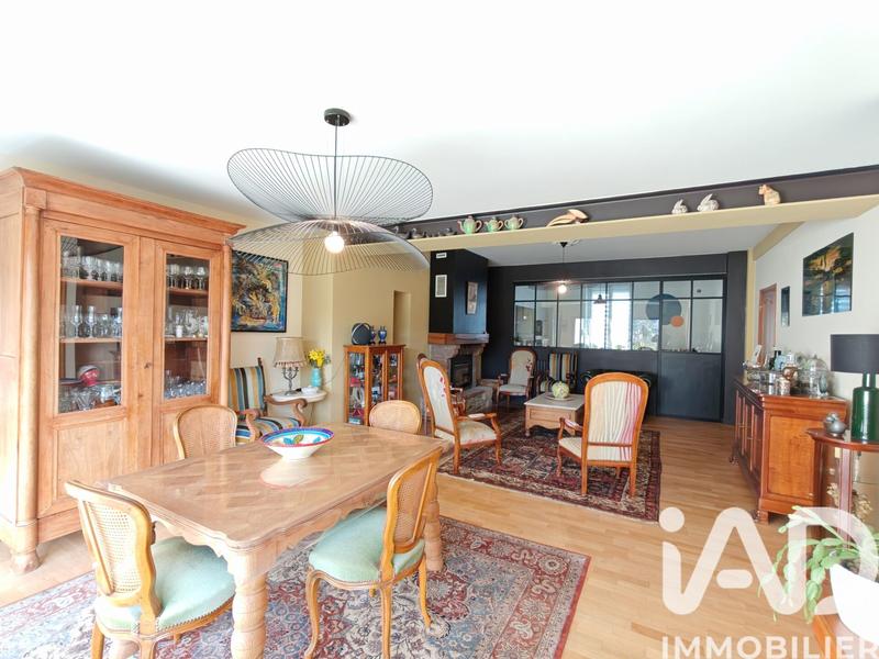 Maison - 187 m² - 7 pièces