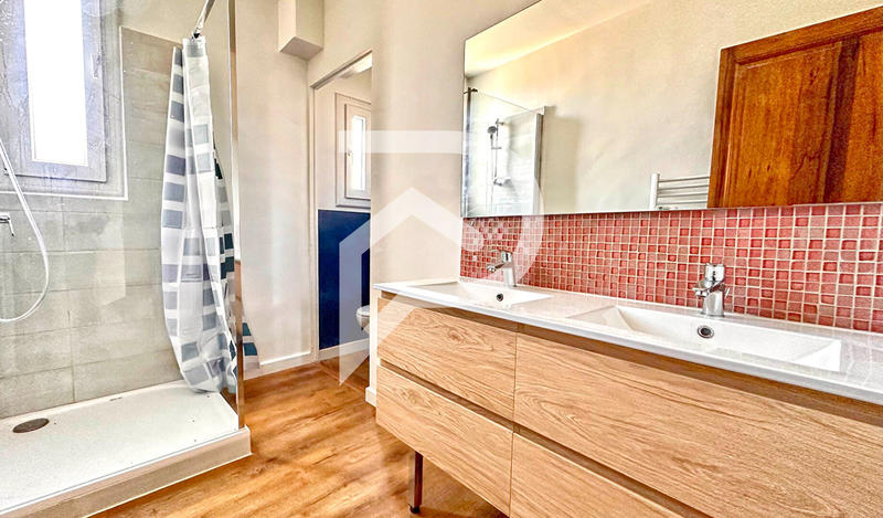 Appartement - 75 m² - 4 pièces