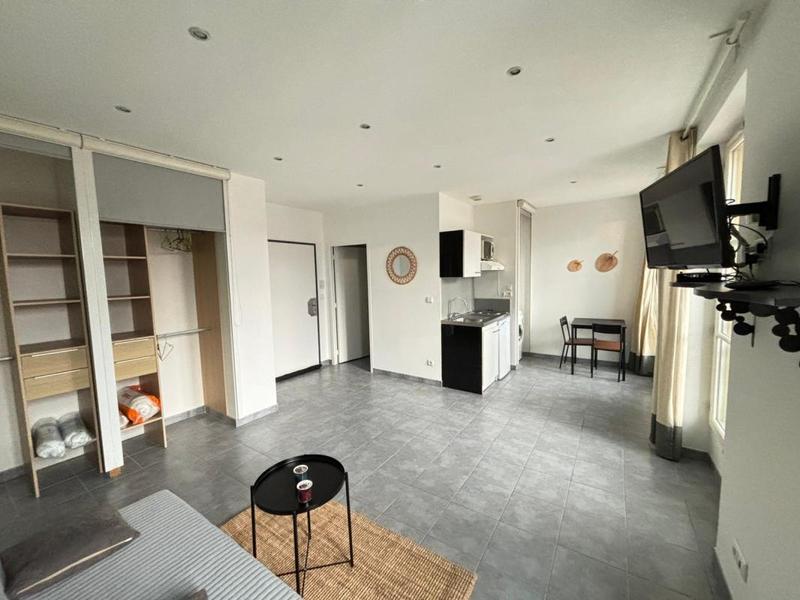 Studio - 57 m² - 1 pièce