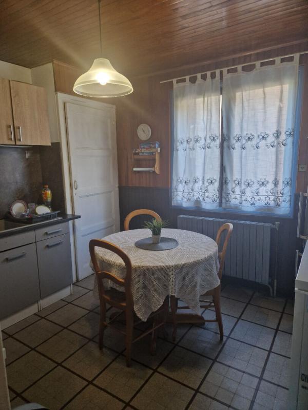 Maison - 199 m² - 7 pièces