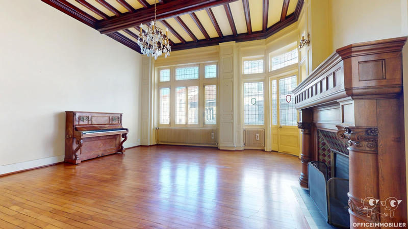 Appartement - 180 m² - 5 pièces