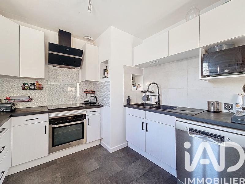 Maison - 92 m² - 5 pièces