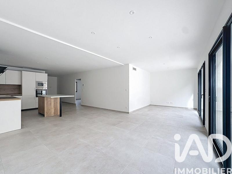 Maison - 94 m² - 4 pièces