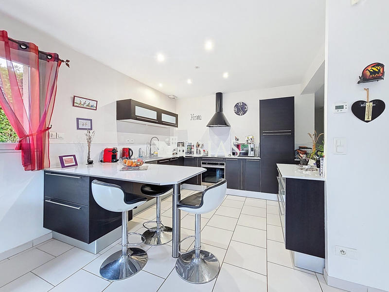 Maison - 95 m² - 4 pièces