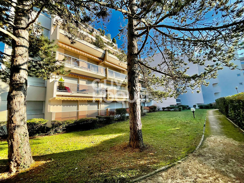 Appartement - 107 m² - 5 pièces