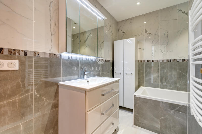 Appartement - 101 m² - 5 pièces