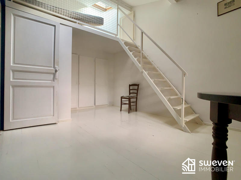 Maison - 320 m² - 8 pièces