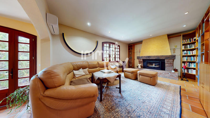 Propriété - 282 m² - 11 pièces