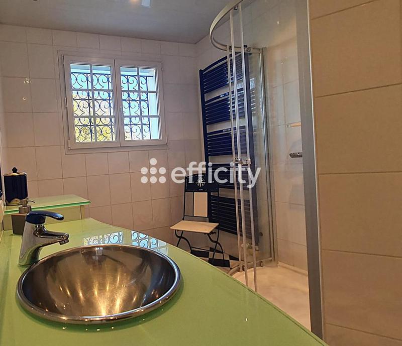 Maison - 153 m² - 5 pièces