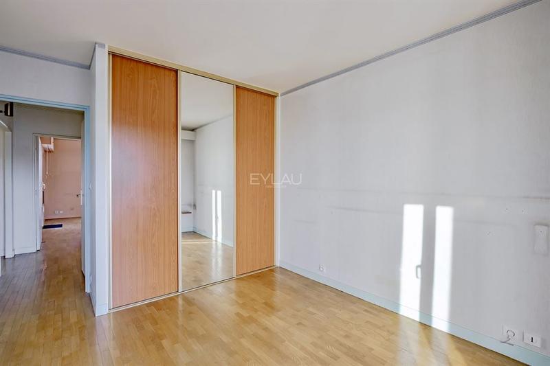 Appartement - 79 m² - 3 pièces