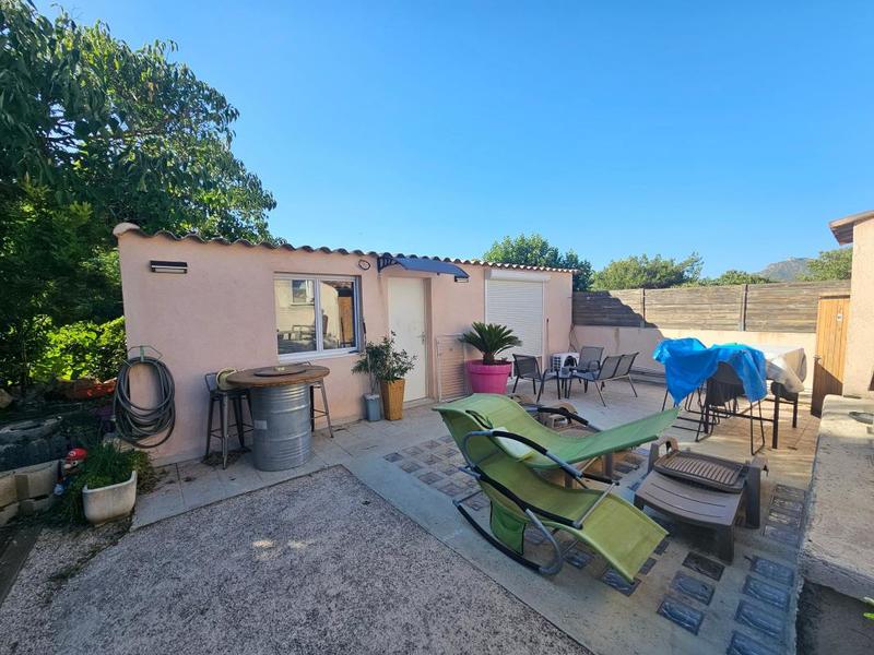 Villa - 345 m² - 14 pièces