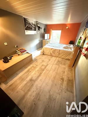 Maison - 224 m² - 8 pièces