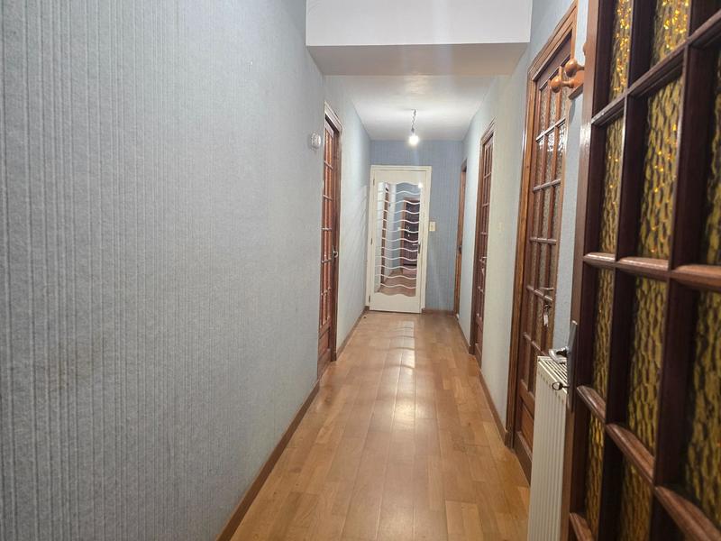 Maison - 93 m² - 5 pièces