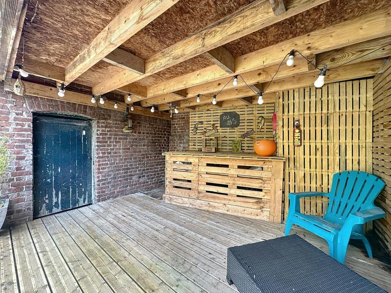 Maison - 216 m² - 7 pièces