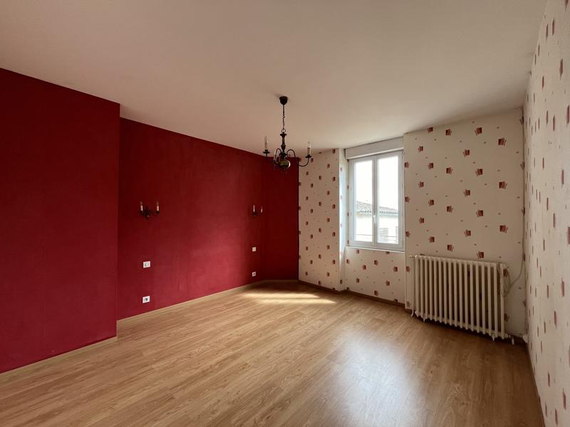 Maison traditionnelle - 162 m² - 7 pièces