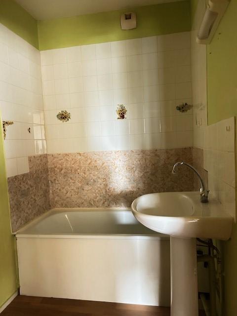 Appartement ancien - 42 m² - 6 pièces