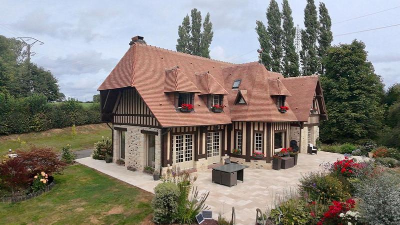 Maison - 268 m² - 8 pièces