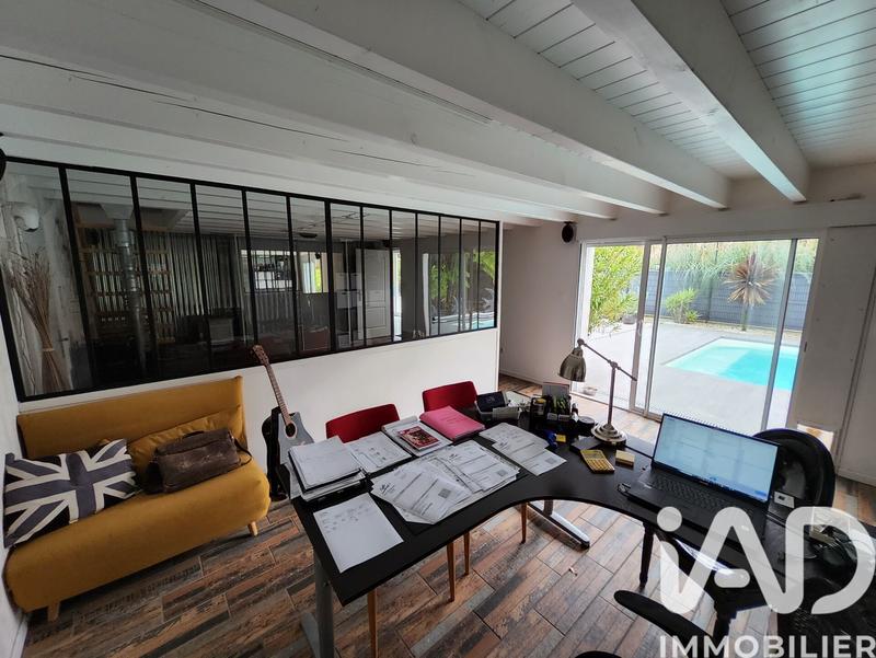 Maison - 206 m² - 8 pièces