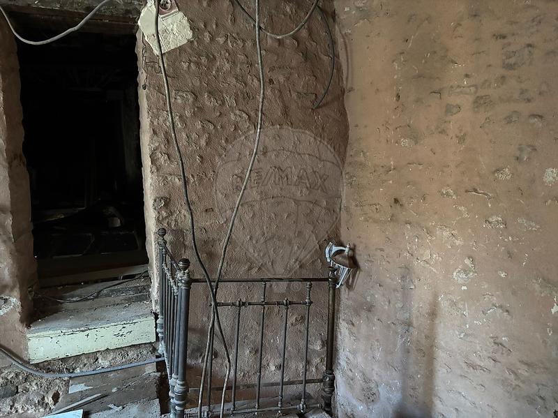 Maison en pierre - 102 m² - 4 pièces