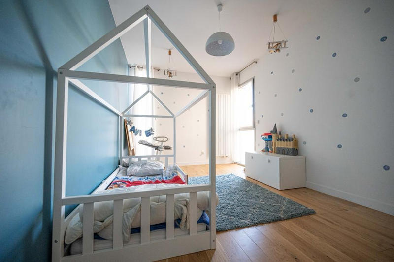 Maison - 250 m² - 7 pièces