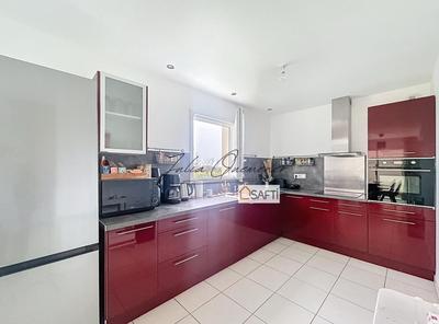 Maison - 83 m² - 5 pièces