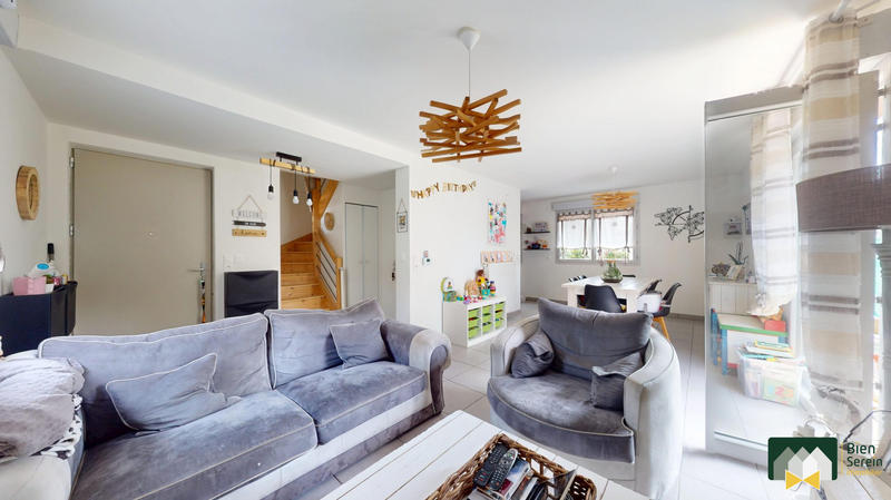 Maison - 85 m² - 5 pièces