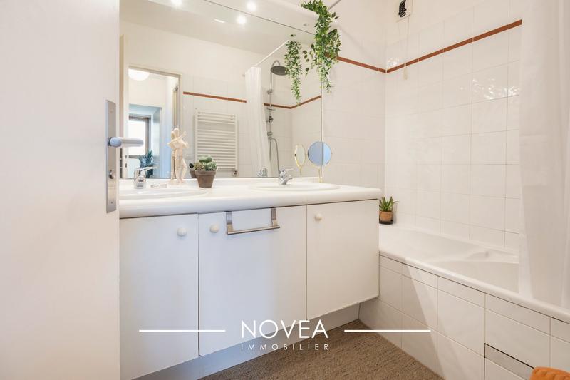 Appartement - 100 m² - 4 pièces