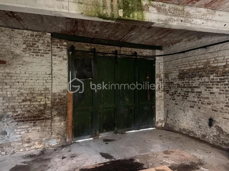 Maison - 180 m² - 9 pièces