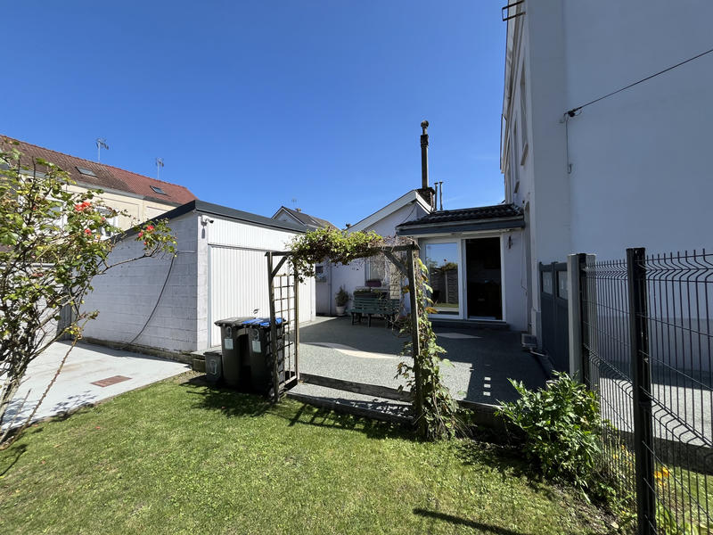 Maison - 110 m² - 7 pièces